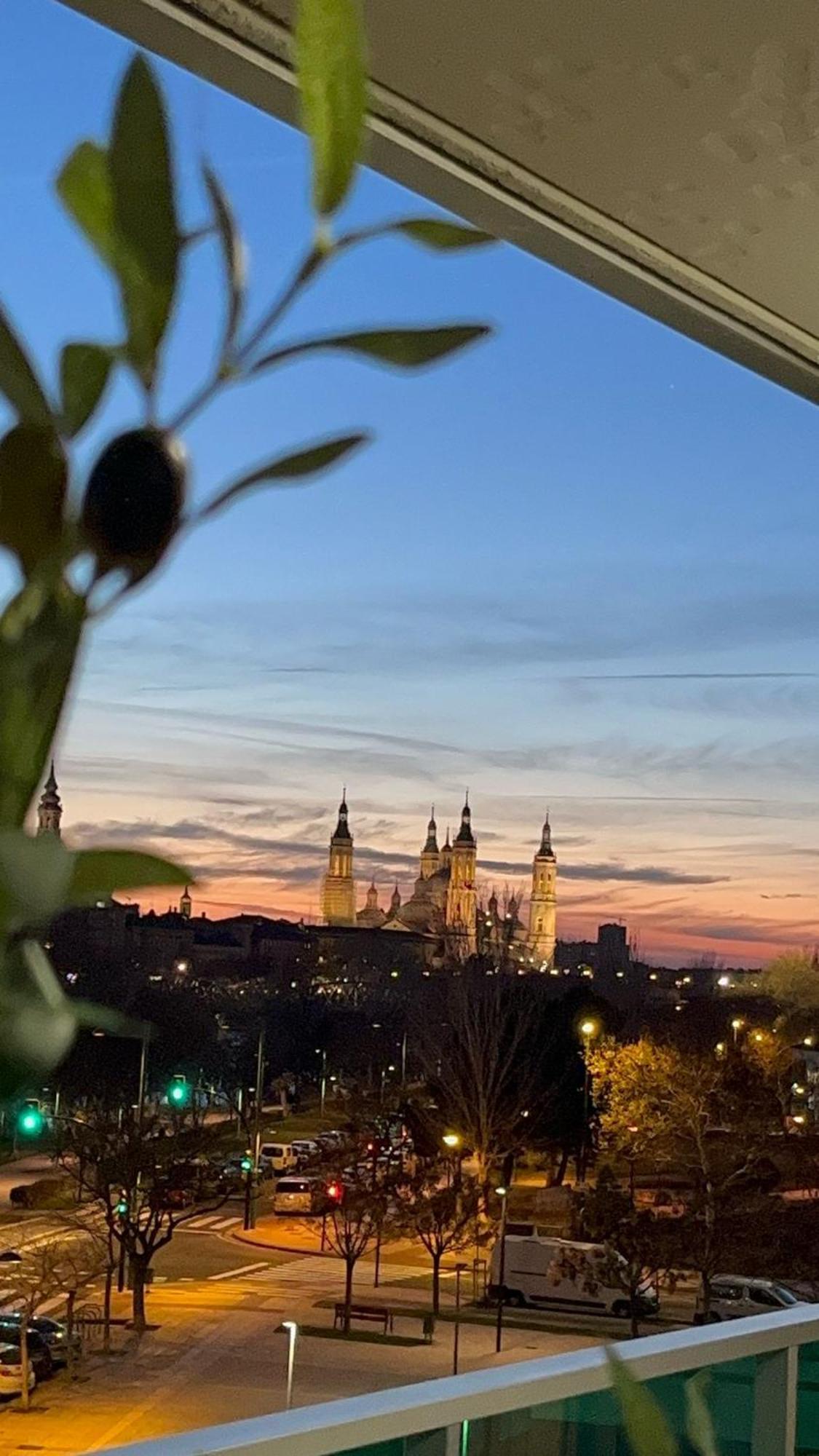 Apartamento Balcón del Ebro- Excepcional! Zaragoza Habitación foto